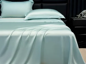 4 Pcs Satin Silk Bed Set (Ocean blue)